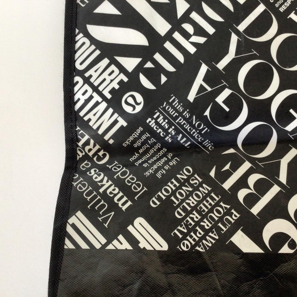 LULULEMON LARGE MANIFESTO REUSABLE TOTE BAG - Picture 9 of 16